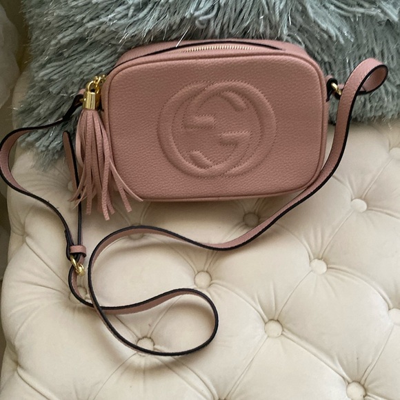 Gucci Handbags - Gucci logo pulse